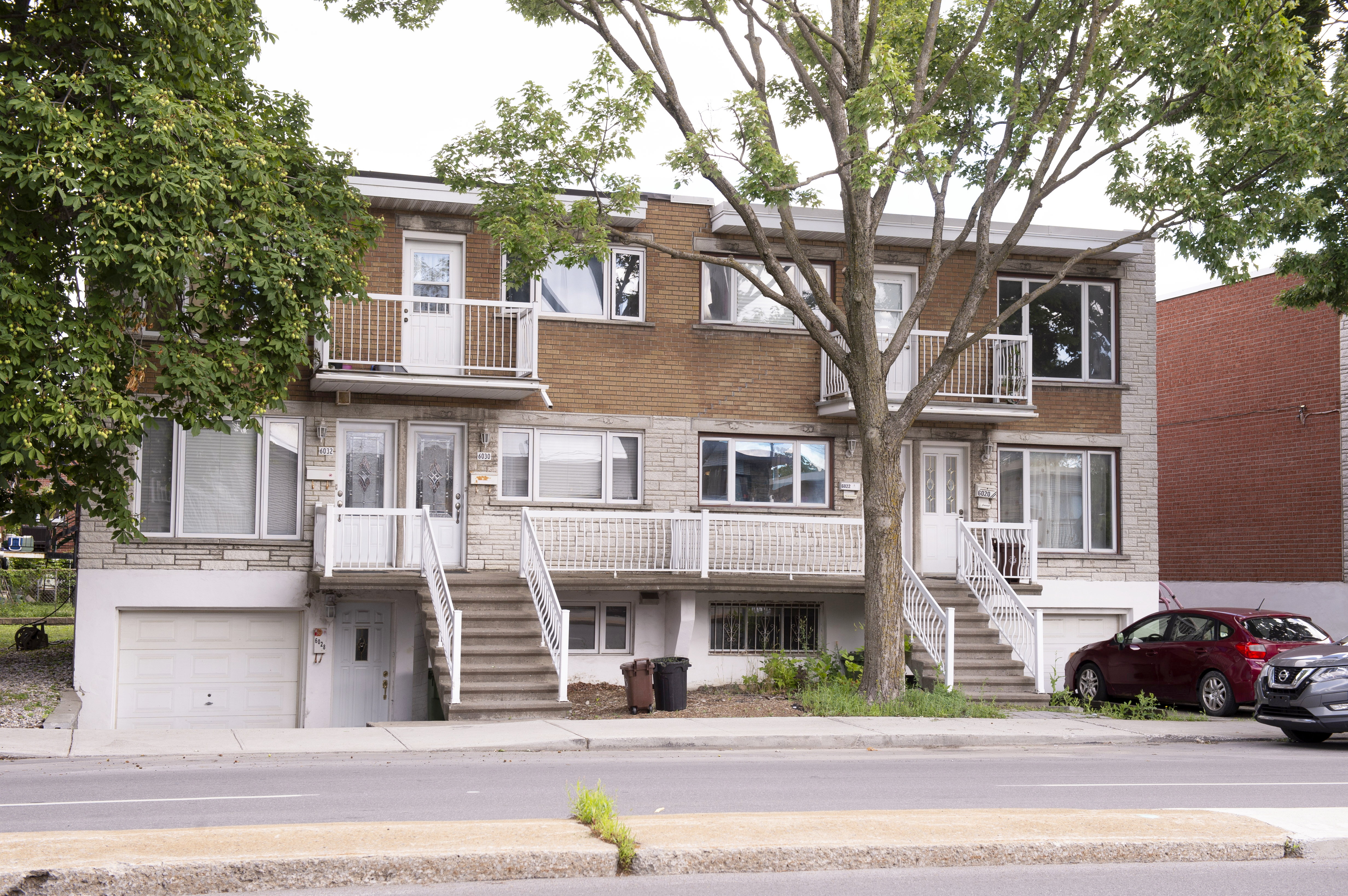 6022 Ball. Similarly, Rosmont Yin Hua Huang claimed that he was taking over the family's accommodation on the second floor of this duplex, he will have pay $ to live there with his son who changed school.